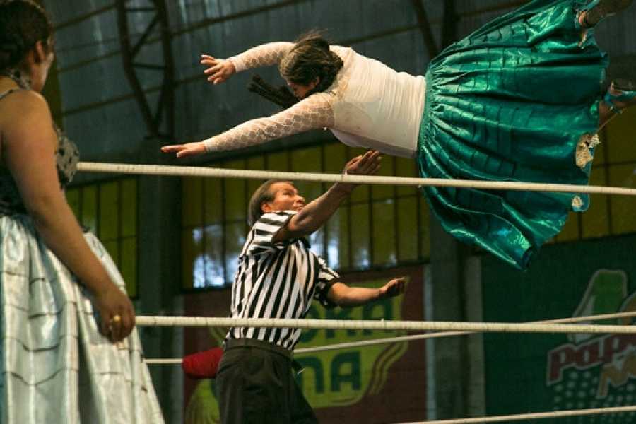 Cholitas wrestling: a luta livre das cholas em La Paz